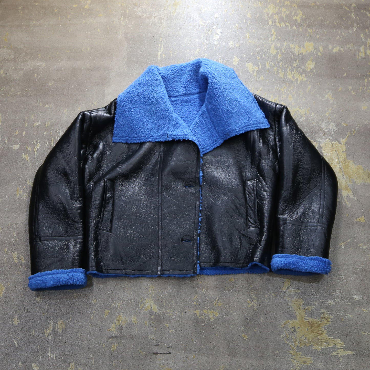 ladies’アウター フェイクレザーコート 裏ボア