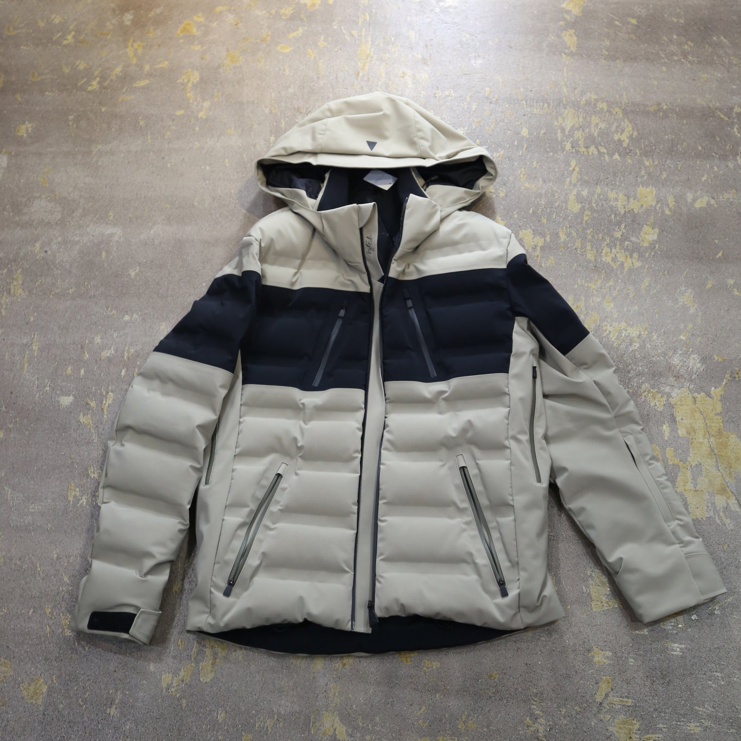 men’sアウター ダウンジャケット AZTECH MOUNTAIN /アズテックマウンテン