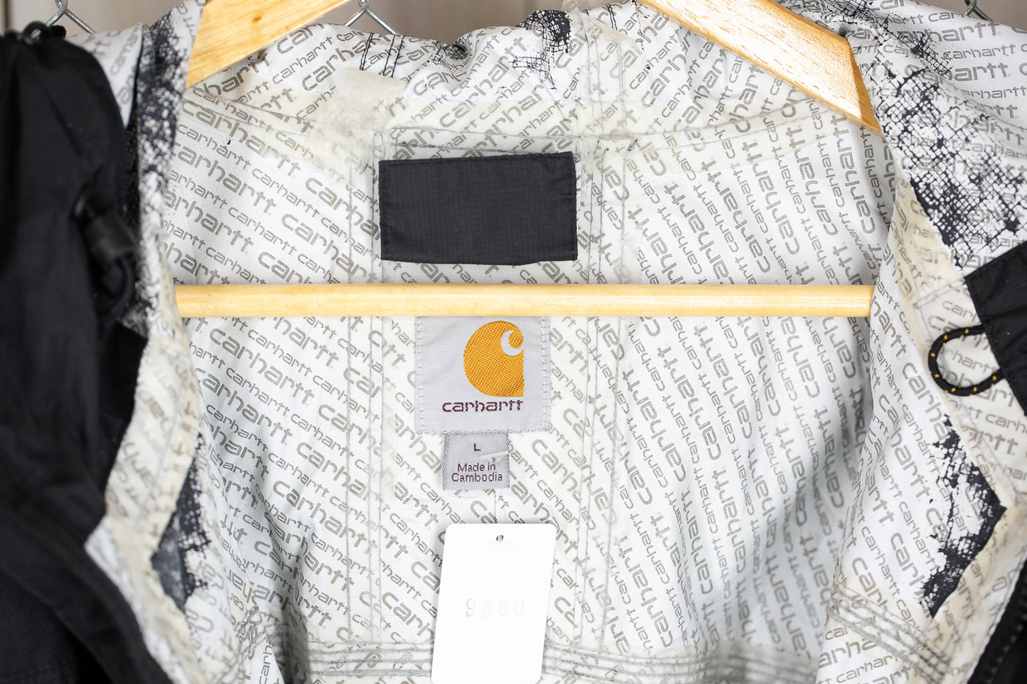 men’sアウター ナイロンジャケット フード付 オリジナル刺繍 carhartt /カーハート