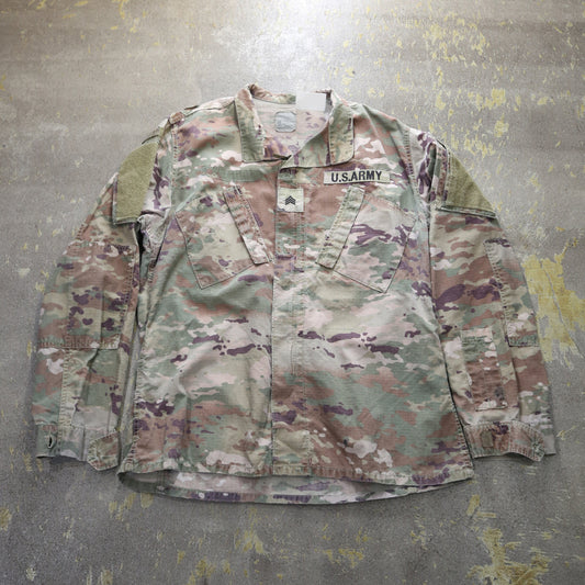 men’sアウター　ミリタリージャケット　U .S .ARMY　USサイズ Large−Long