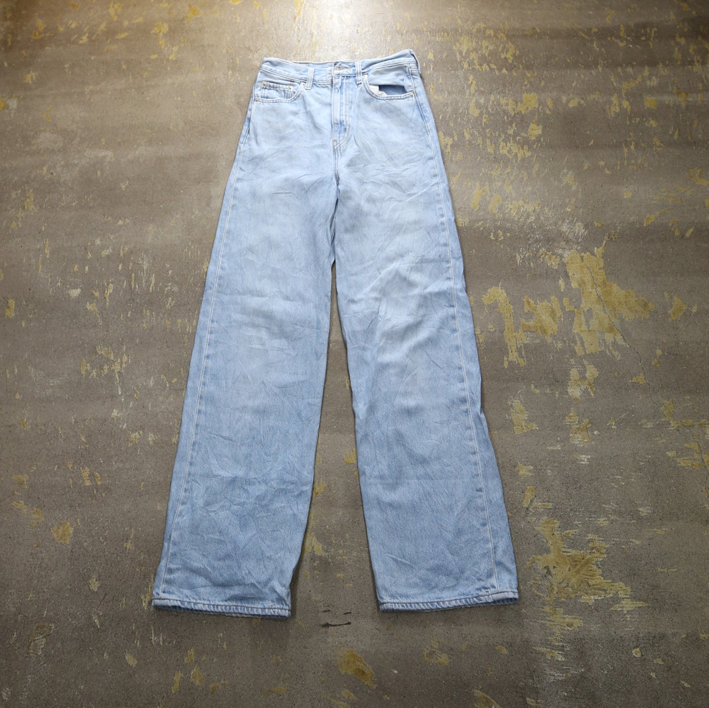 ladies’パンツ　デニムパンツ　Gパン　Levi's /リーバイス PREMIUM　HIGH LOOSE AMPLE HAUT　26872−0007　3466刻印　W25 /L31